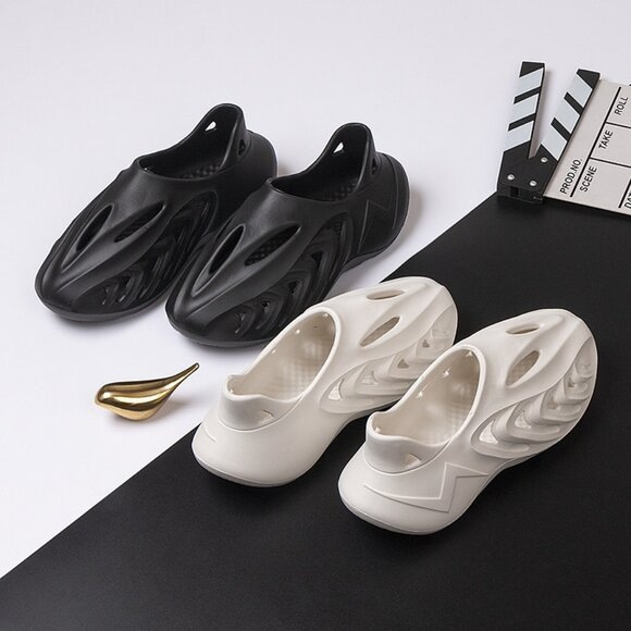New EVA thick-soled sandals with coconut holes, the original men\'s shoes main image 8